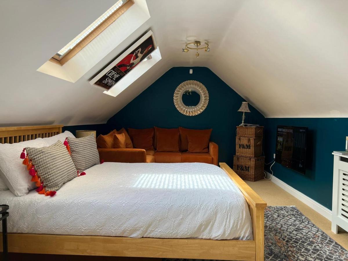 Boutique Shrewsbury Suites Bagian luar foto