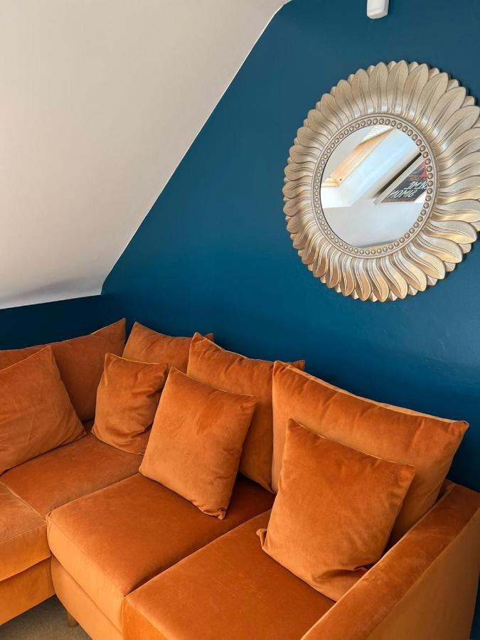 Boutique Shrewsbury Suites Bagian luar foto
