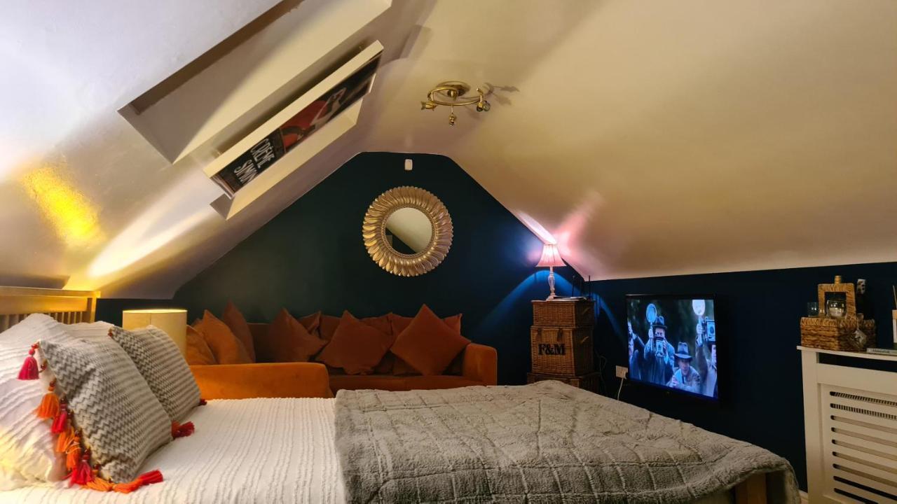 Boutique Shrewsbury Suites Bagian luar foto
