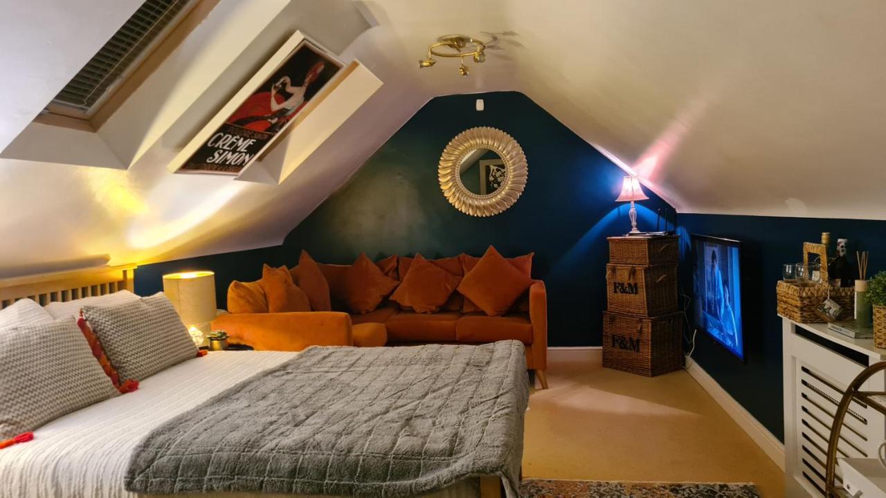 Boutique Shrewsbury Suites Bagian luar foto
