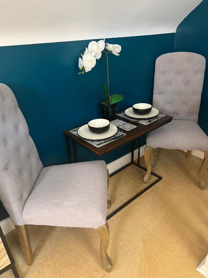 Boutique Shrewsbury Suites Bagian luar foto