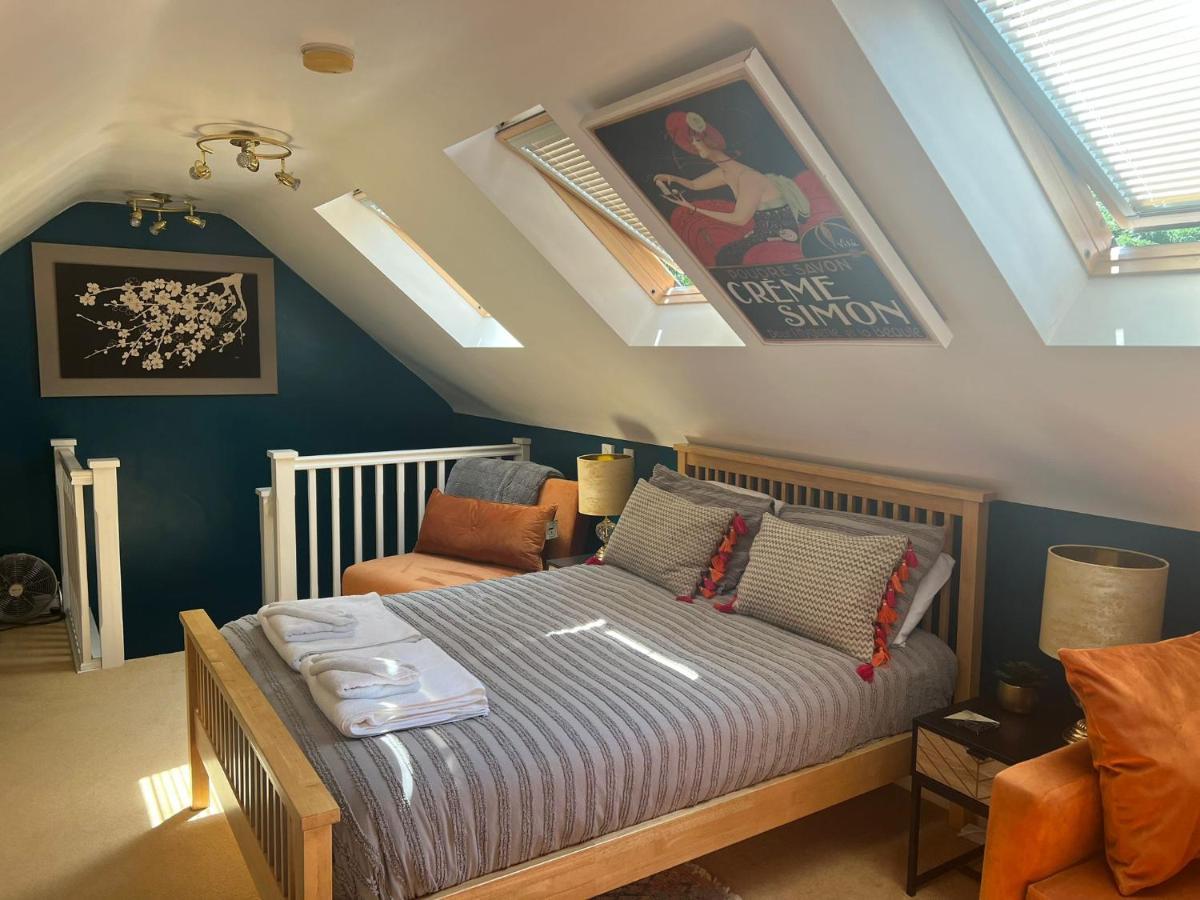Boutique Shrewsbury Suites Bagian luar foto