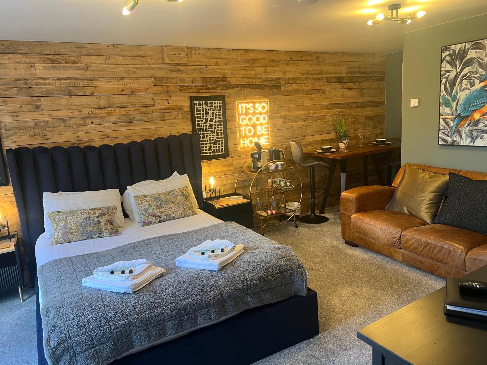 Boutique Shrewsbury Suites Bagian luar foto